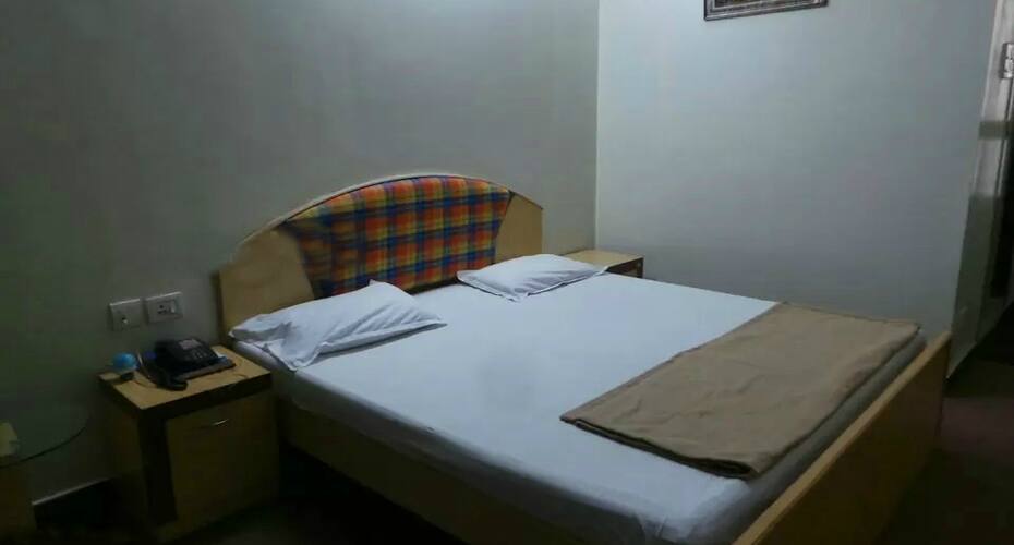 Naveen Lodge, Hyderabad 3